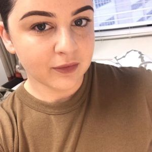 Meet your Posher, Molly